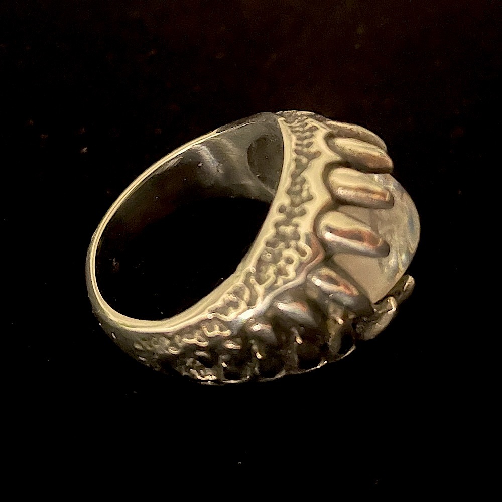 Silver Eyeball In Teeth Ring - Picture 2 of 5